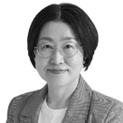 [칼럼] 치솟는 월드컵 관람비, 위축되는 보편적 시청권